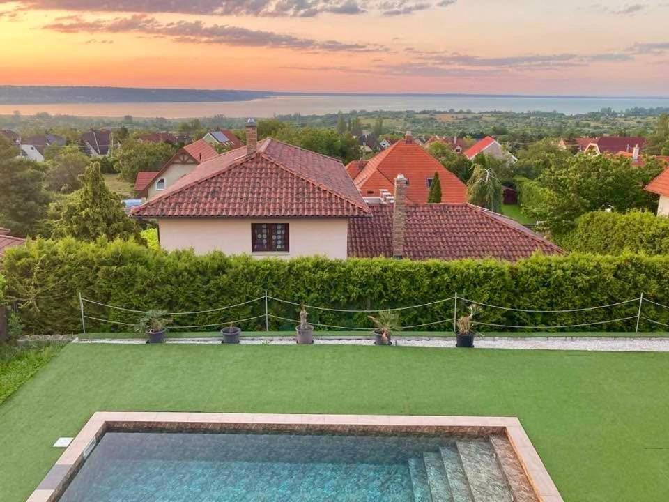 Aranyeso Apartmanhazak No.1 Balatonalmádi Extérieur photo